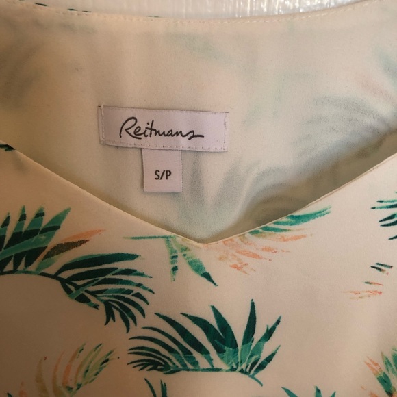 Reitmans Sleeveless Blouse - Picture 4 of 4